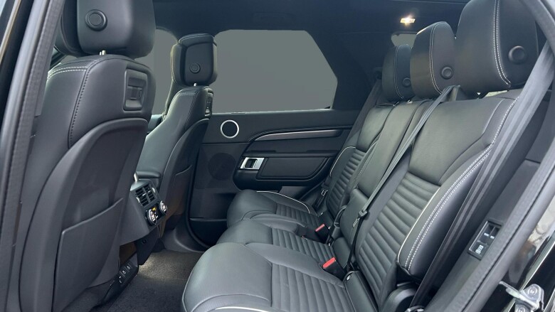 Land Rover Discovery 3.0 D300 Metropolitan Edition 5dr Auto Diesel Station Wagon